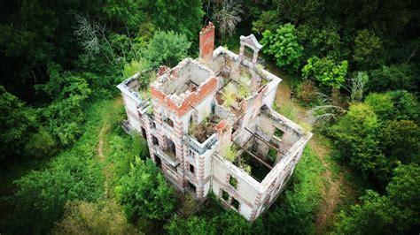 coco chanel chateau burned down